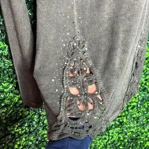 gimmicks by BKE | Tops | Gimmicks Long Sleeve With Lace And